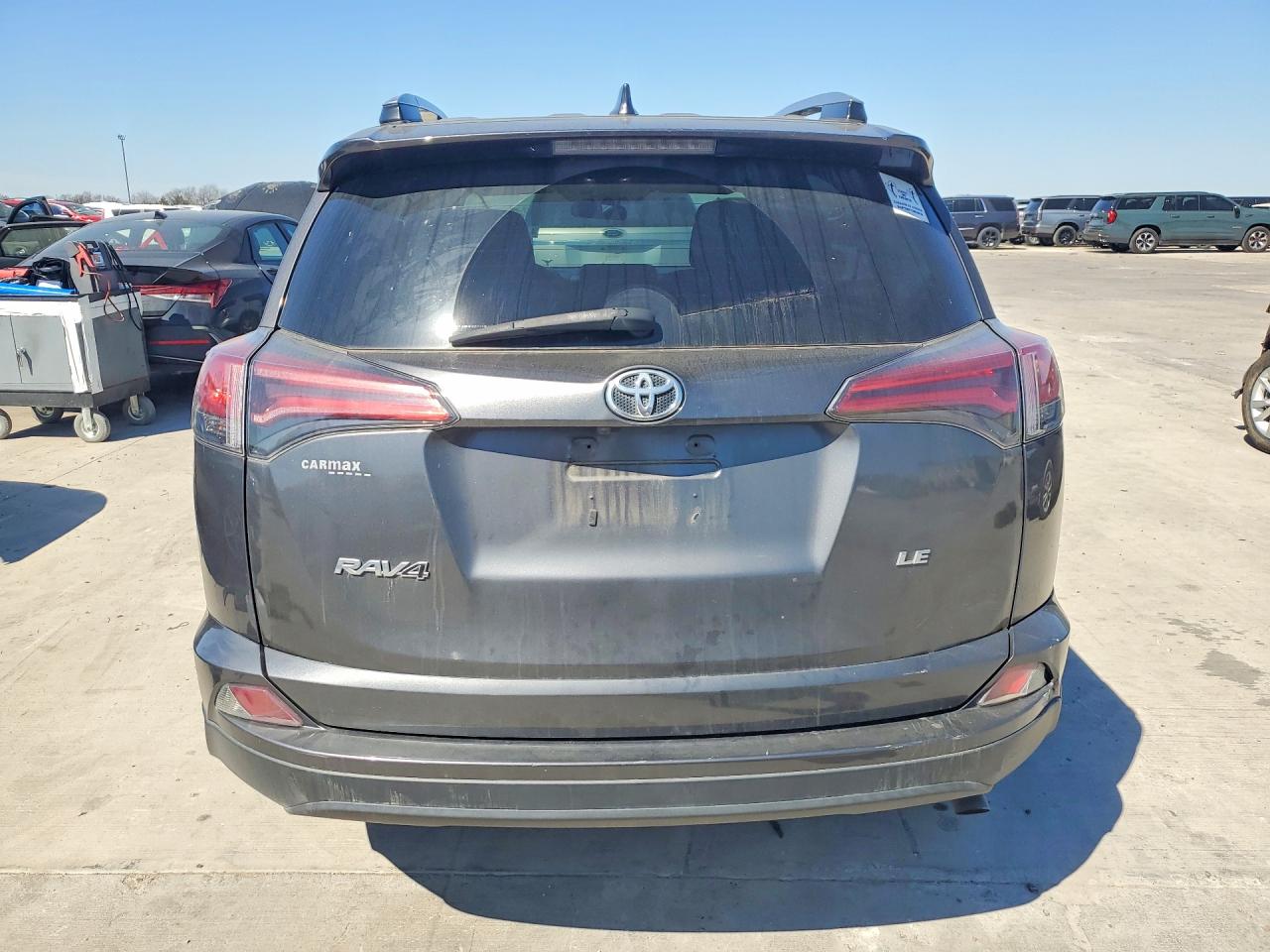 2017 TOYOTA RAV4 LE photo 6