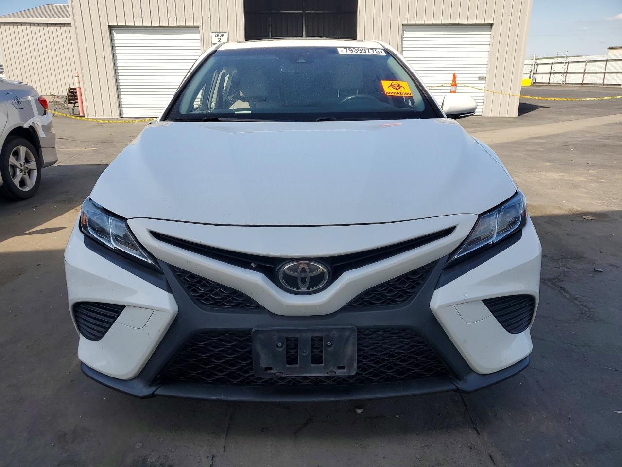 2018 TOYOTA CAMRY SE photo 13