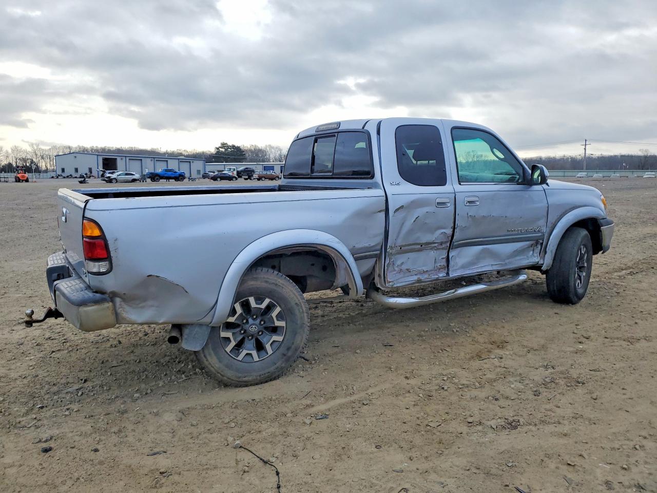2000 TOYOTA TUNDRA SR5 photo 3