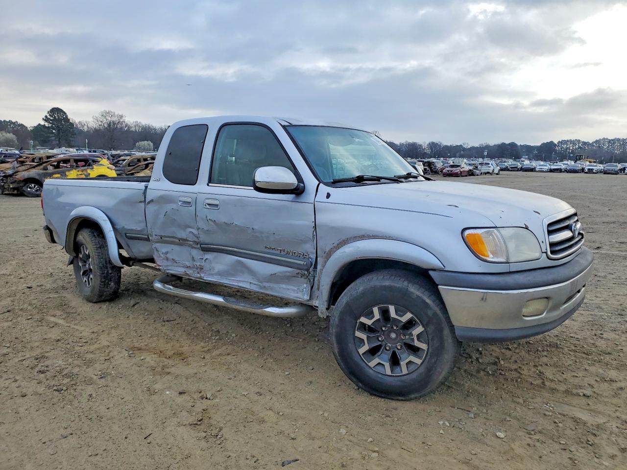 2000 TOYOTA TUNDRA SR5 photo 4