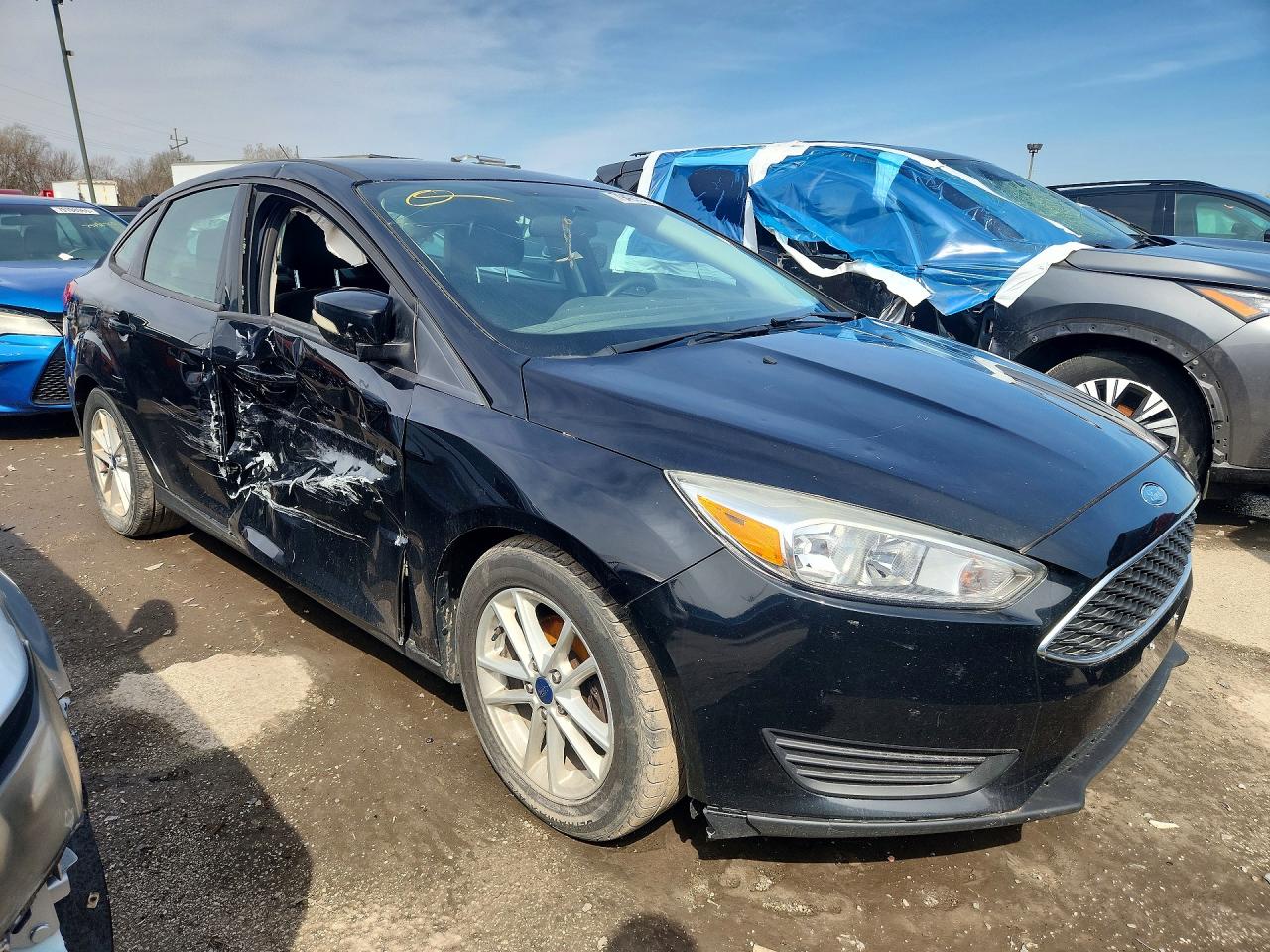 2017 FORD FOCUS SE photo 7