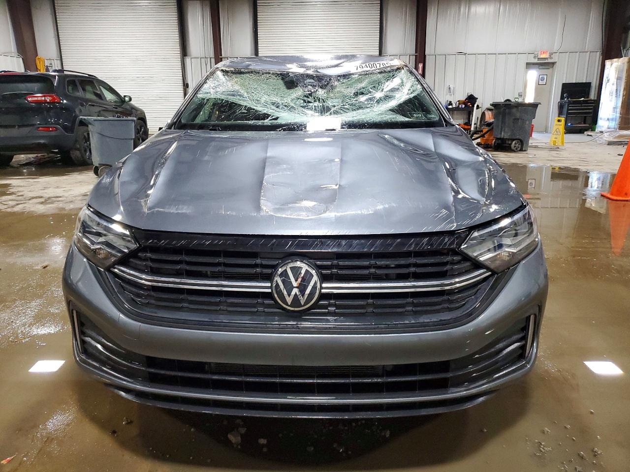 2024 VOLKSWAGEN JETTA SPORT photo 9