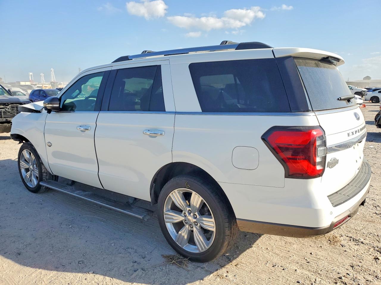 2024 FORD EXPEDITION KING RANCH photo 2