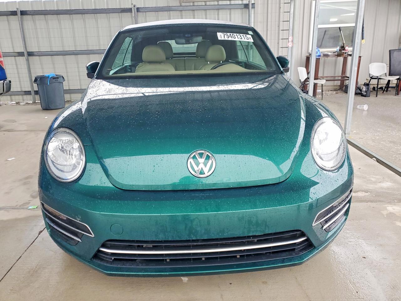 2017 VOLKSWAGEN BEETLE S photo 5
