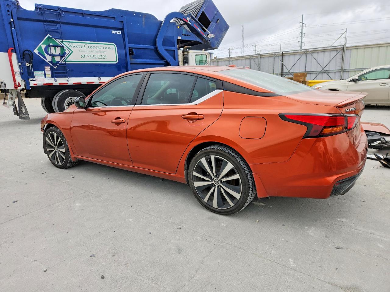 2019 NISSAN ALTIMA 2.5 SR photo 2