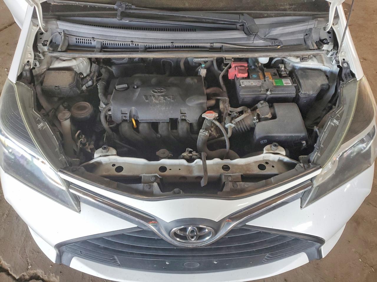 2017 TOYOTA YARIS 5-DOOR L FLEET photo 21