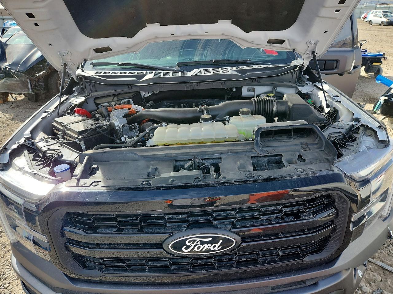 2025 FORD F150 LARIAT photo 11