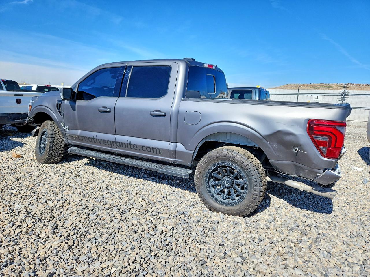 2025 FORD F150 LARIAT photo 2