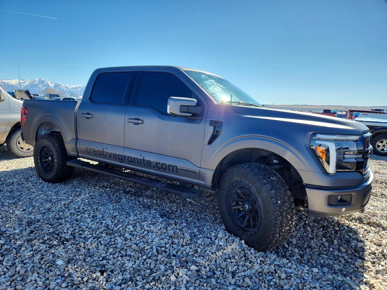 2025 FORD F150 LARIAT photo 4