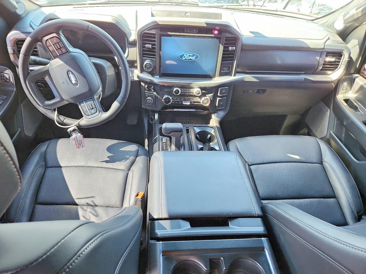 2025 FORD F150 LARIAT photo 8