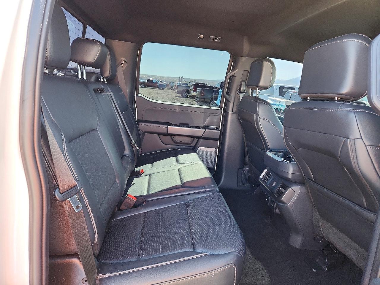 2025 FORD F150 LARIAT photo 10