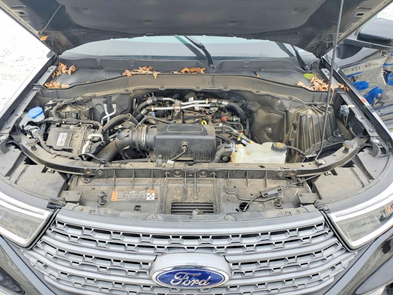 2023 FORD EXPLORER XLT photo 23
