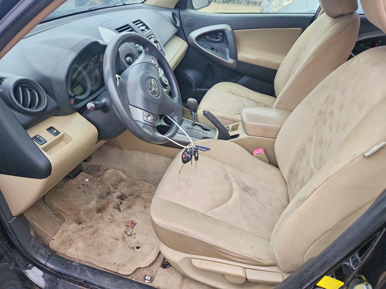 2012 TOYOTA RAV4 BASE photo 13