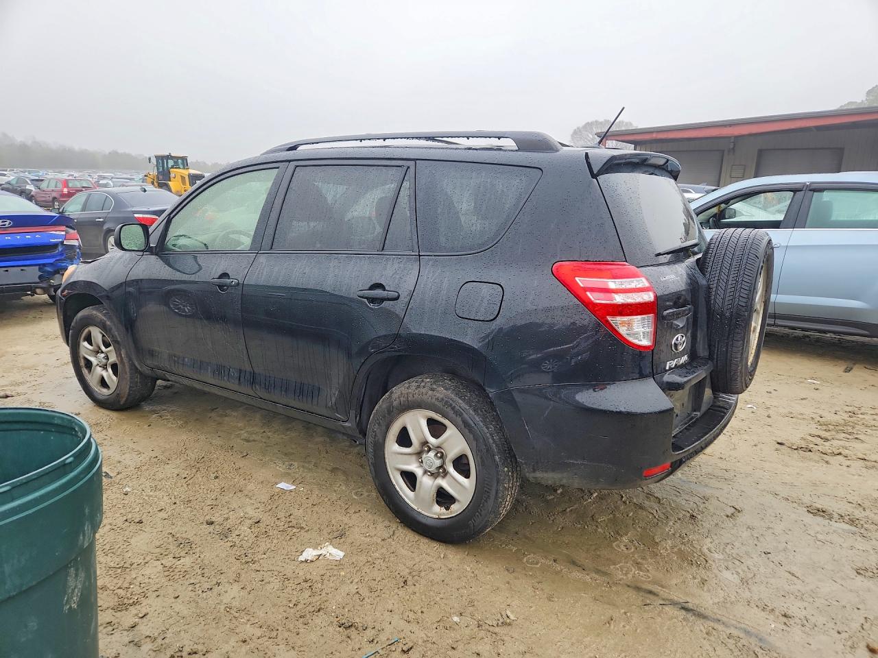2012 TOYOTA RAV4 BASE photo 3