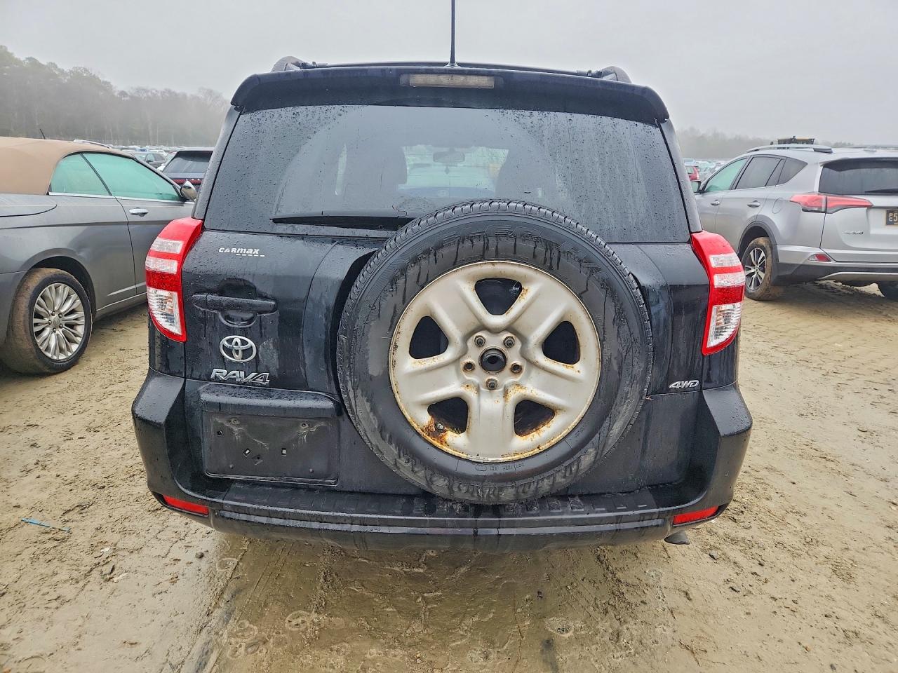 2012 TOYOTA RAV4 BASE photo 11