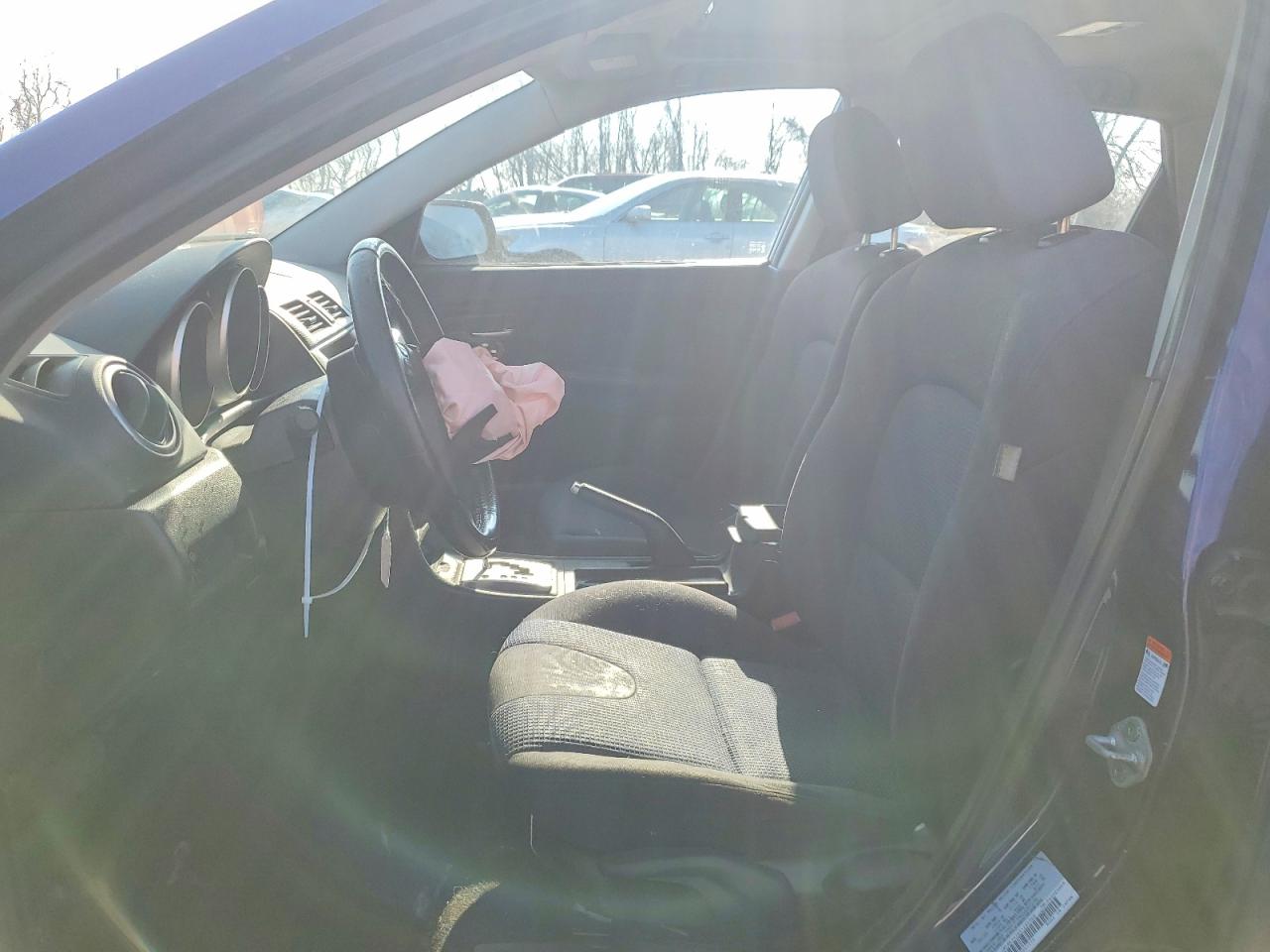 2005 MAZDA 3 HATCHBACK photo 7