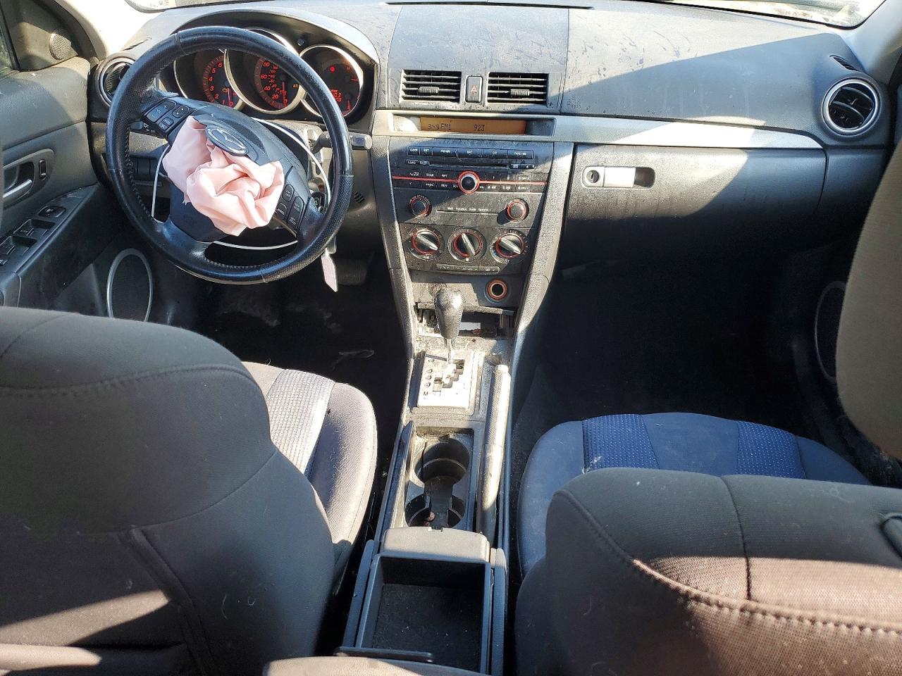 2005 MAZDA 3 HATCHBACK photo 8