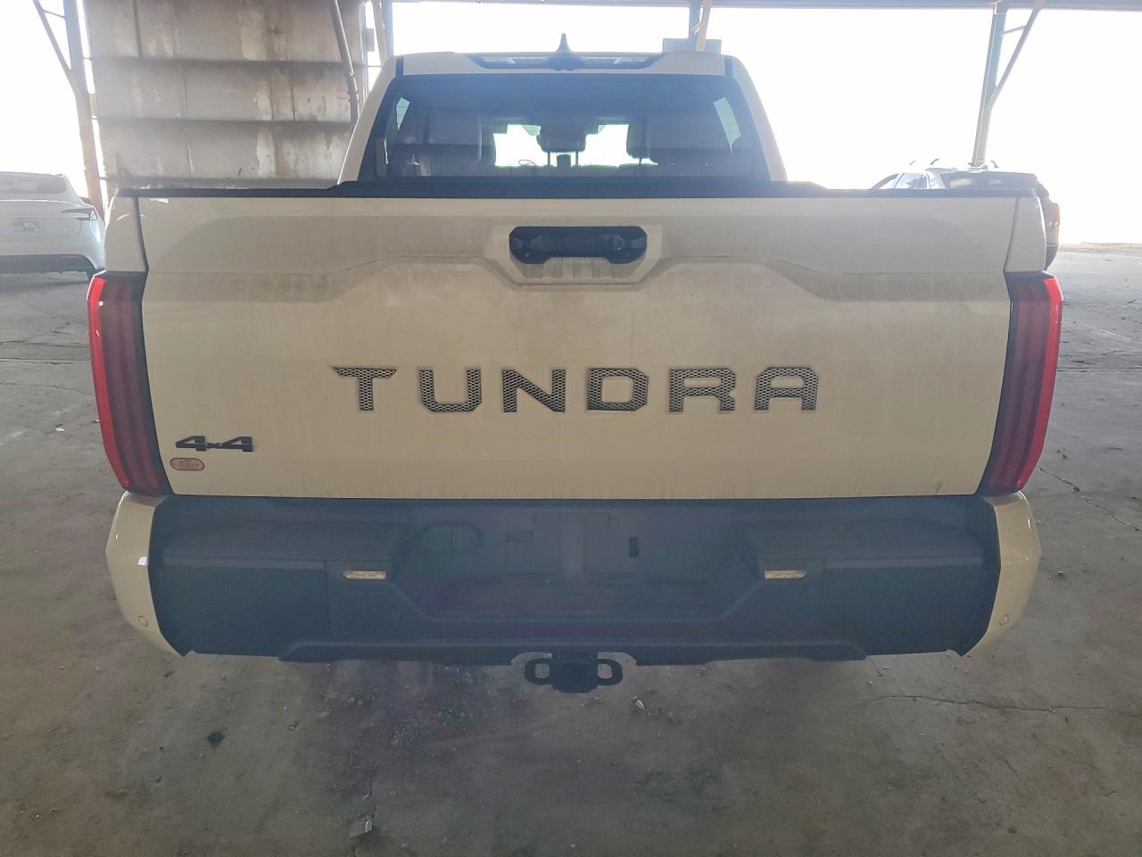 2024 TOYOTA TUNDRA LIMITED HV photo 6