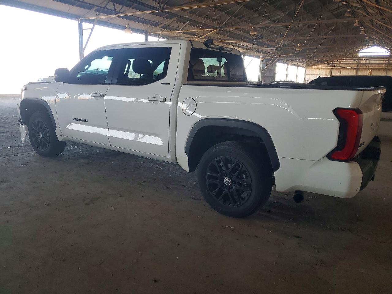 2024 TOYOTA TUNDRA LIMITED HV photo 2