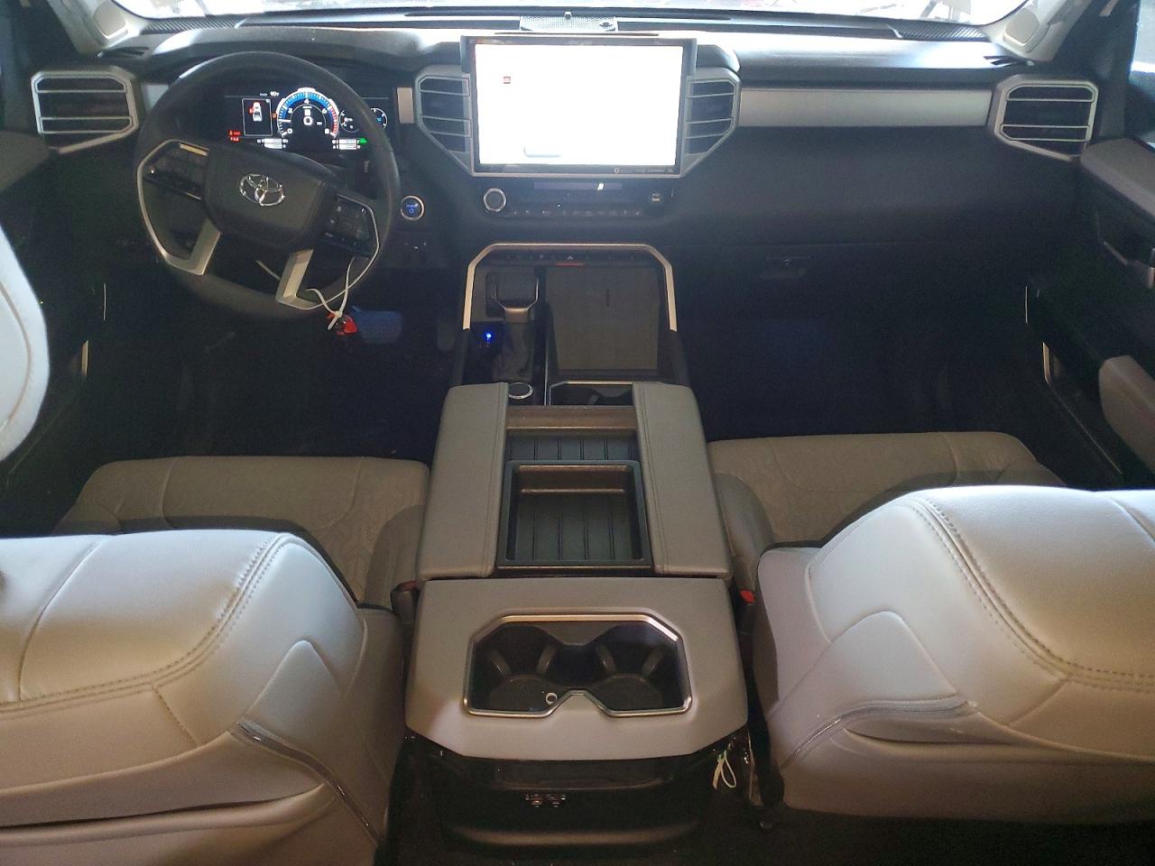 2024 TOYOTA TUNDRA LIMITED HV photo 8