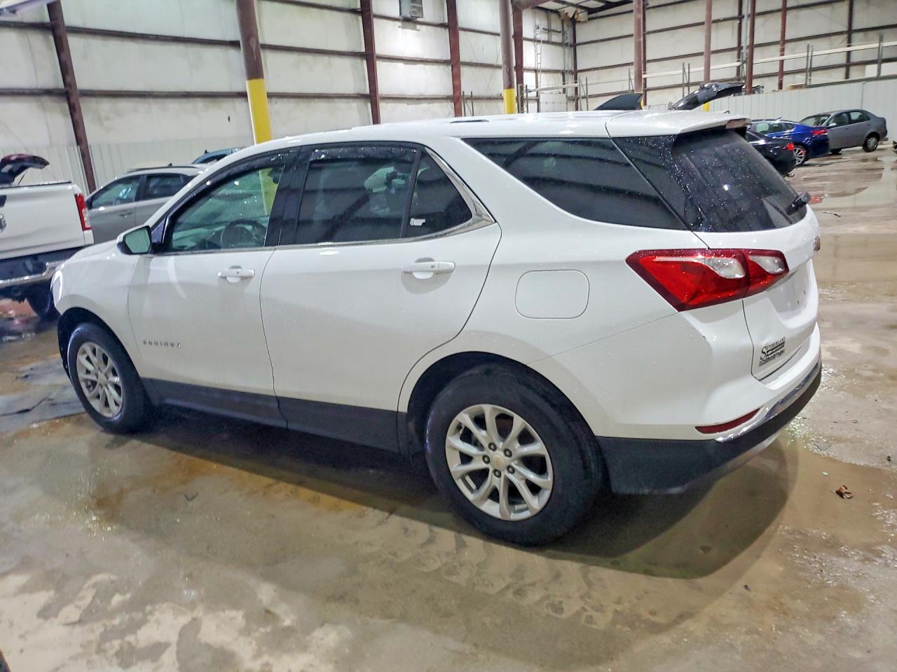 2019 CHEVROLET EQUINOX LT photo 3