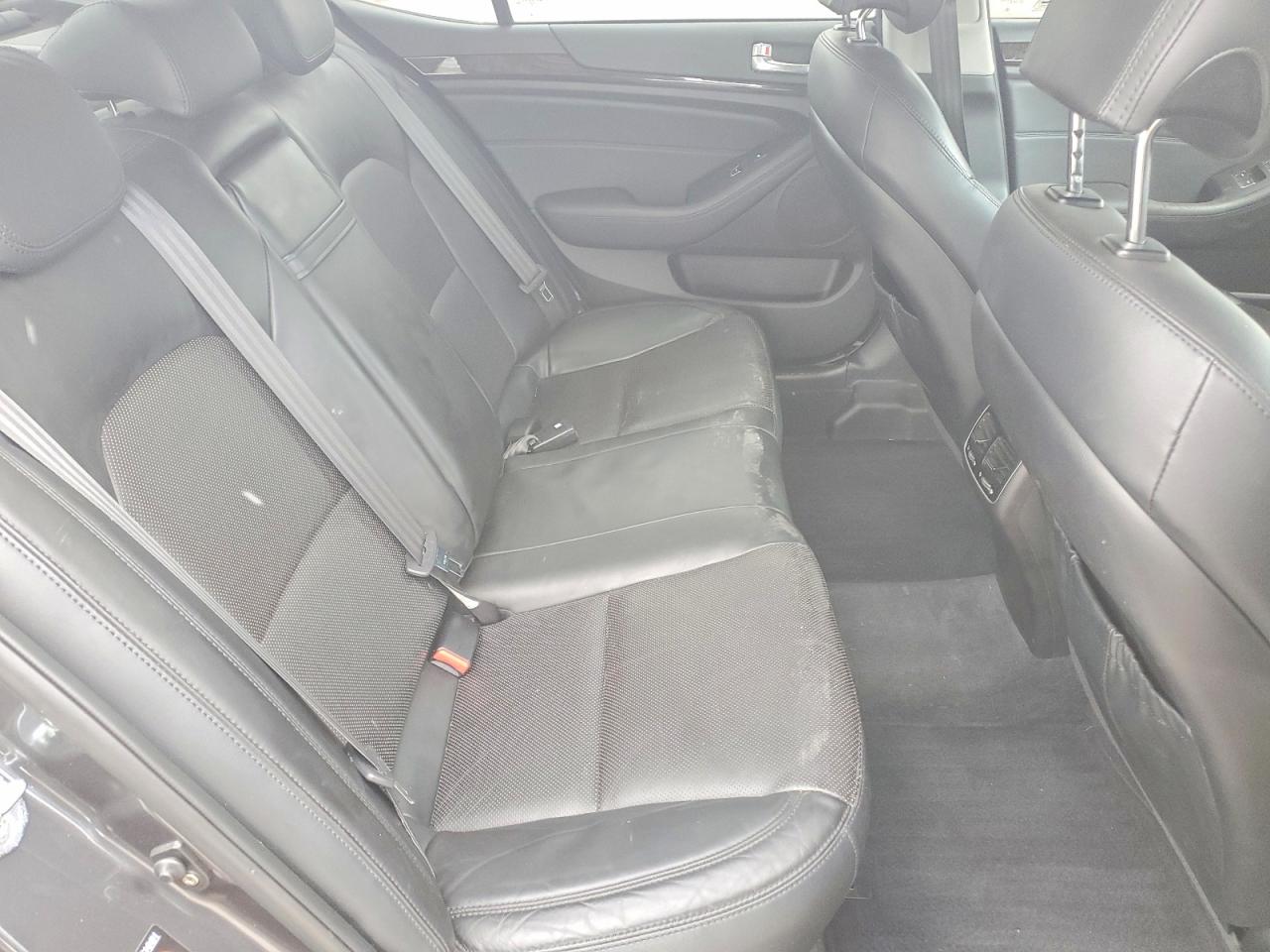 2014 KIA CADENZA photo 10