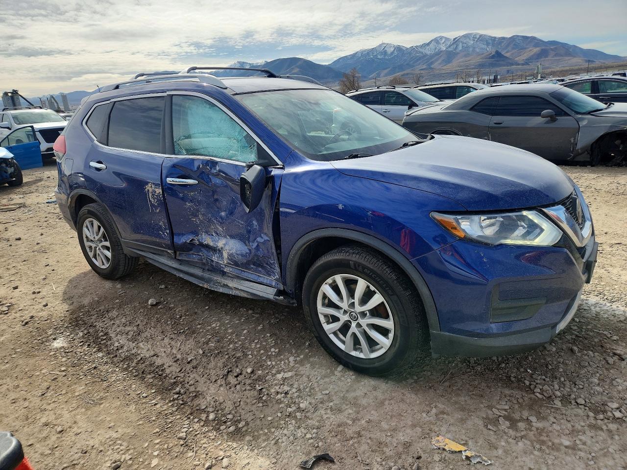 2019 NISSAN ROGUE SV photo 7