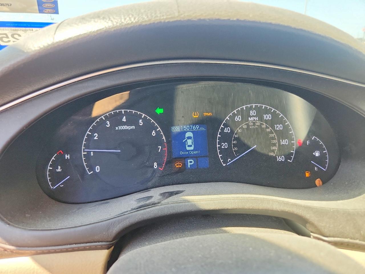 2012 HYUNDAI GENESIS 3.8L V6 photo 17