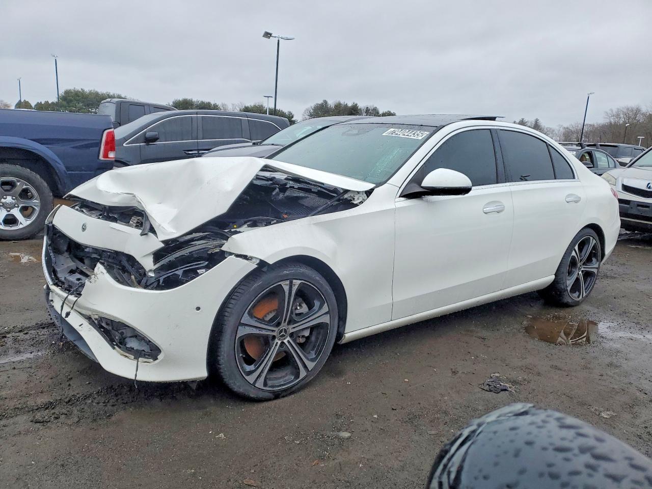 2022 MERCEDES-BENZ C