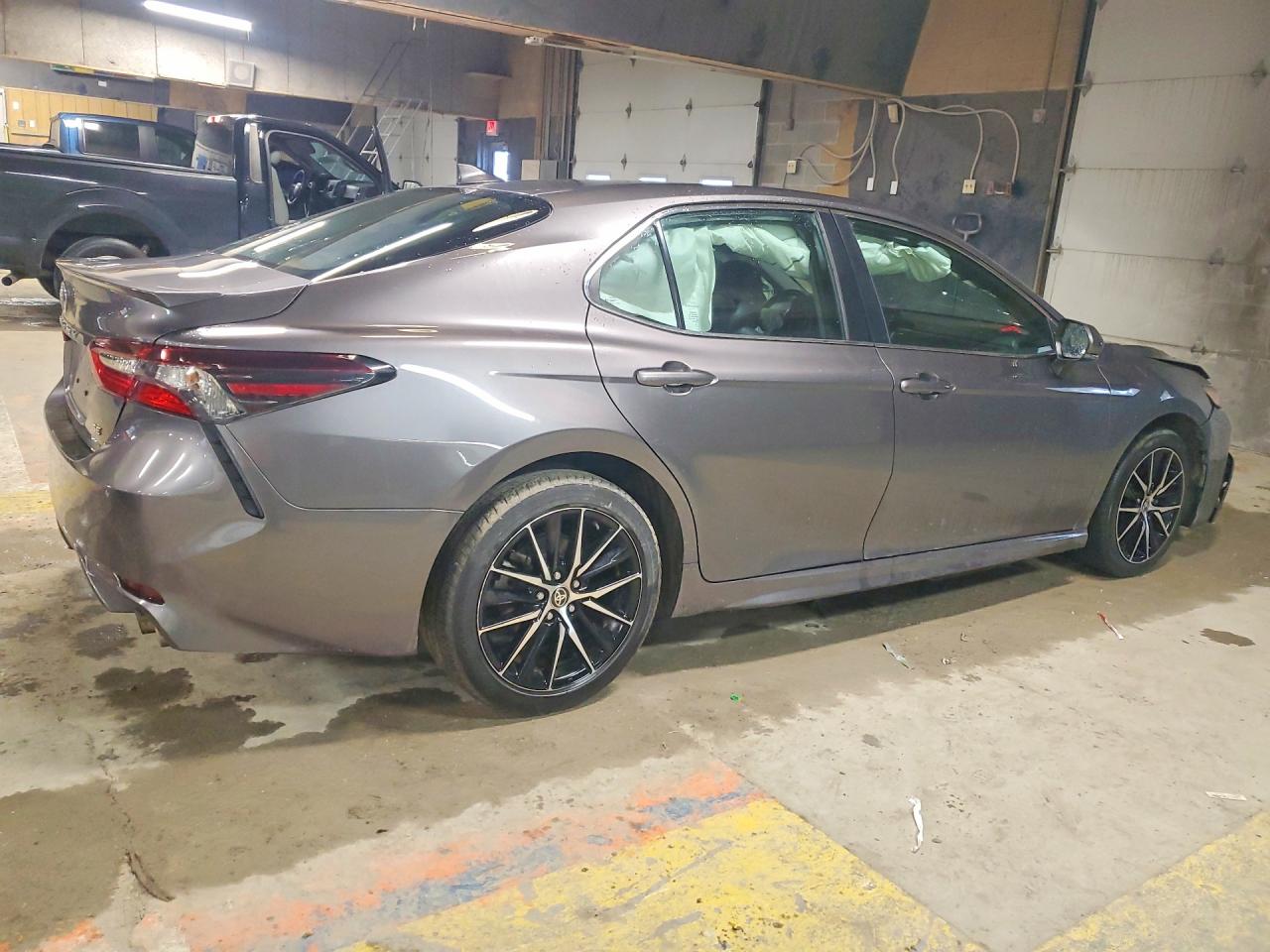 2022 TOYOTA CAMRY SE photo 7