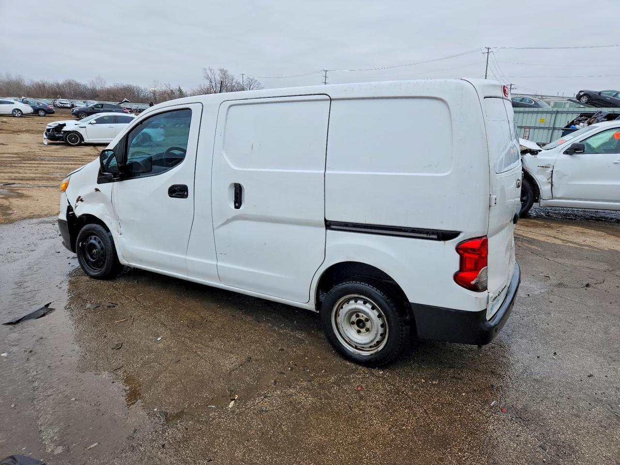 2015 CHEVROLET CITY EXPRESS LT photo 2