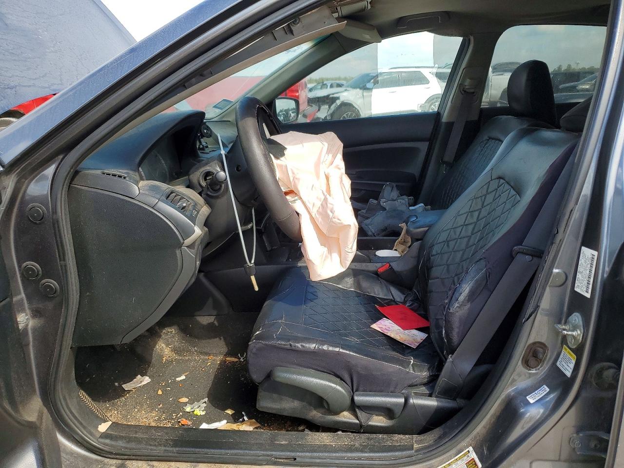 2011 HONDA ACCORD LX photo 7