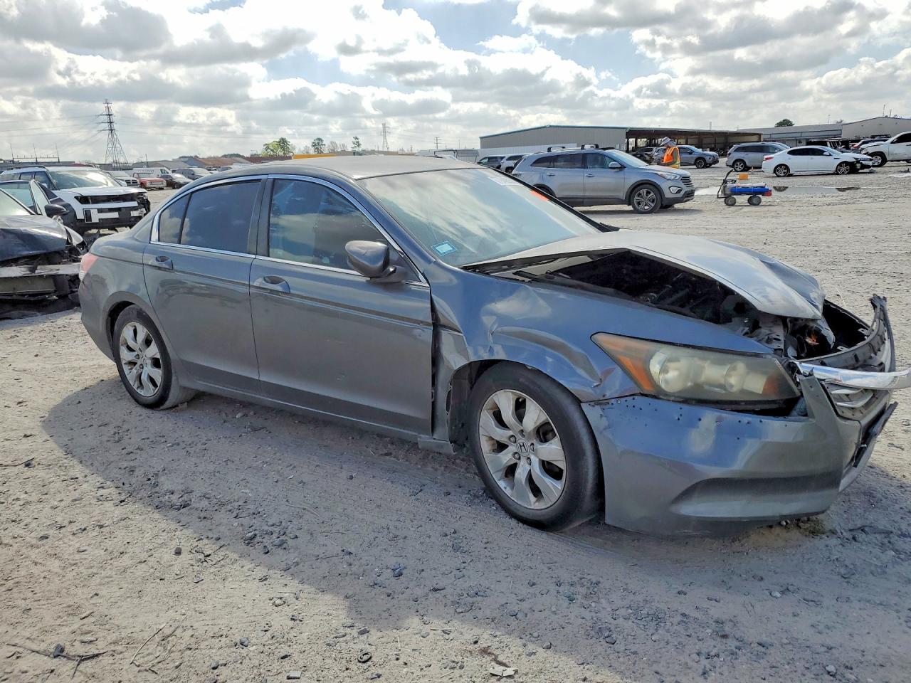 2011 HONDA ACCORD LX photo 4