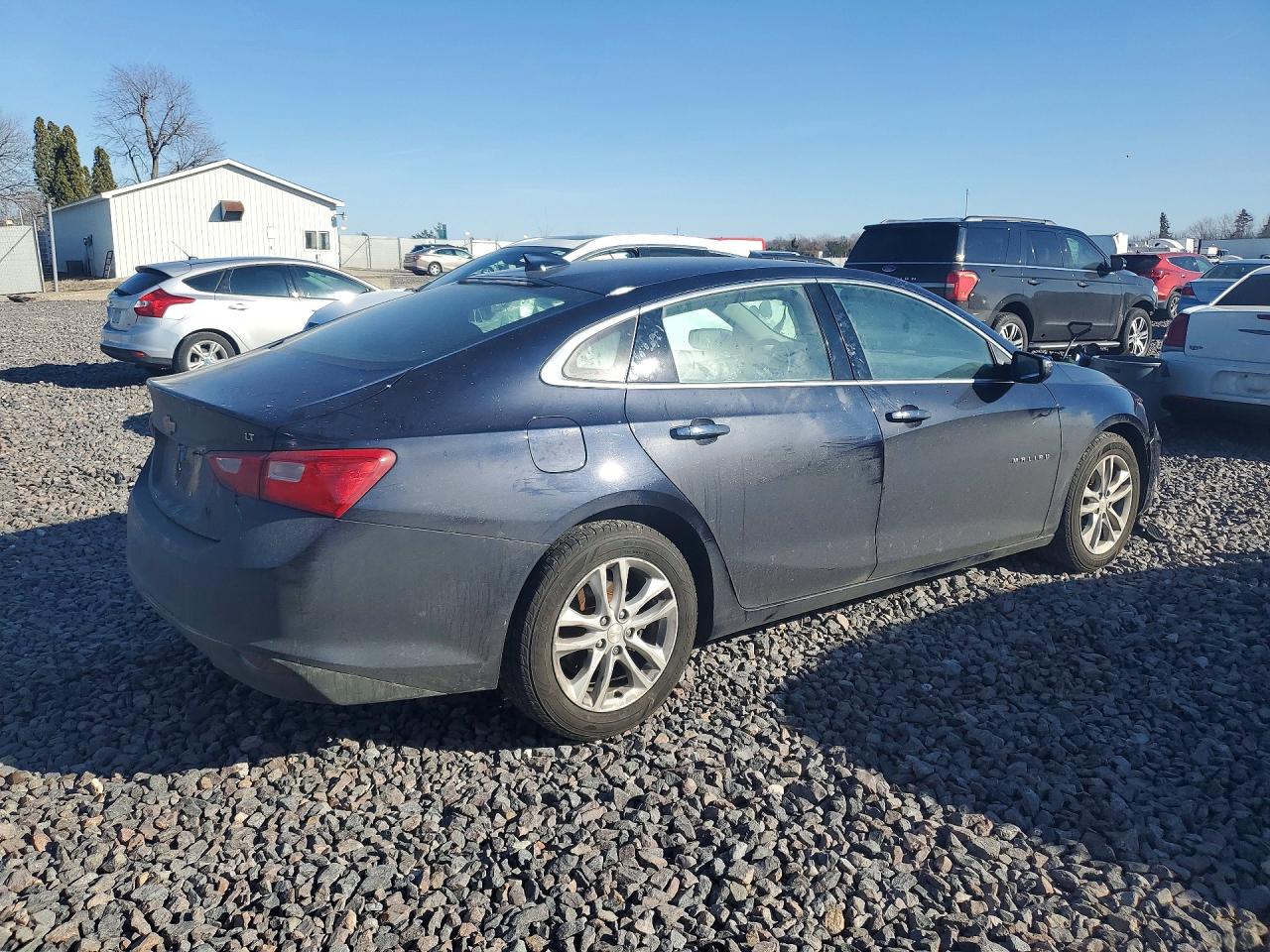 2017 CHEVROLET MALIBU LT photo 5