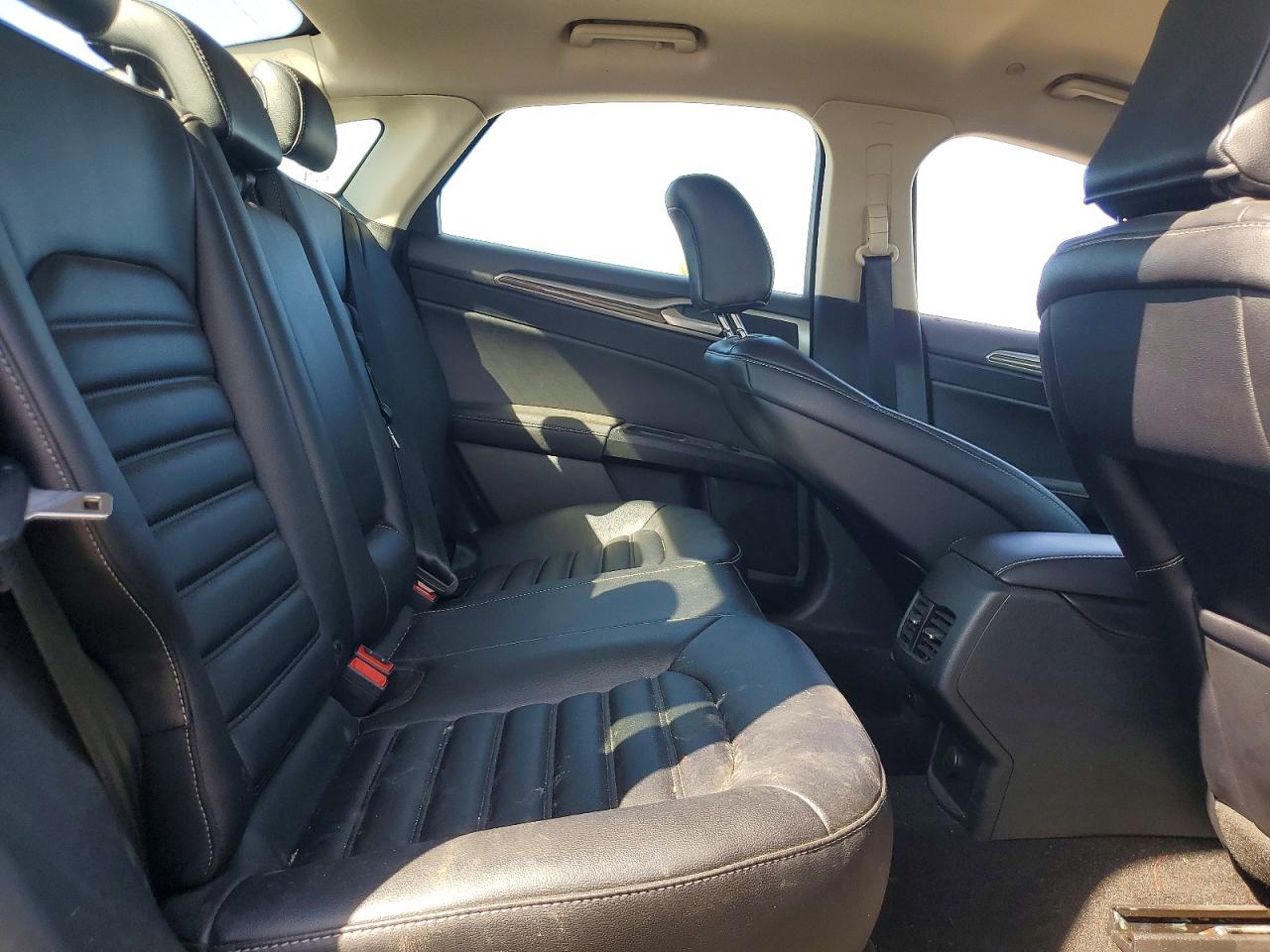 2020 FORD FUSION SEL photo 10