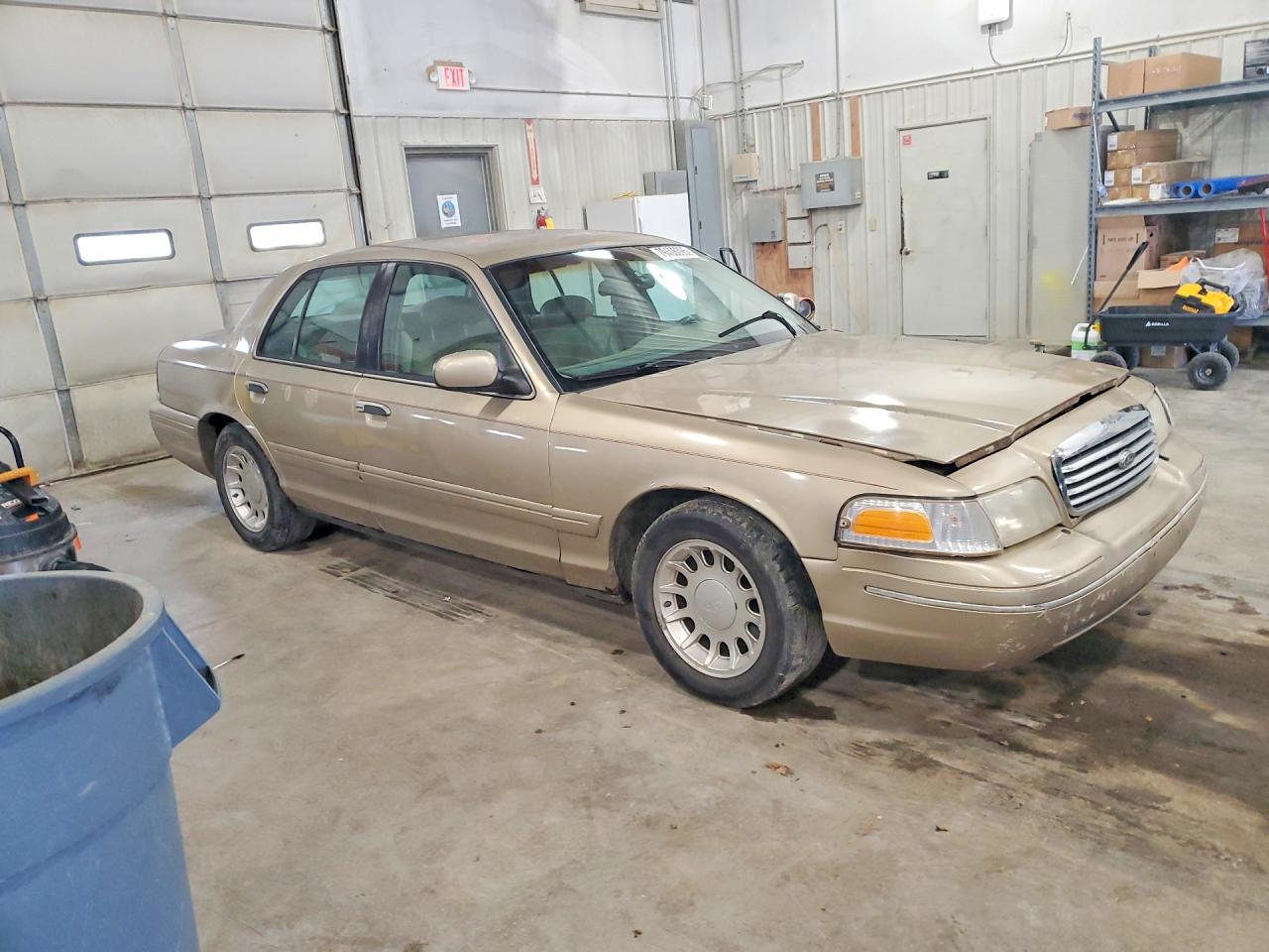 2000 FORD CROWN VICTORIA LX photo 7