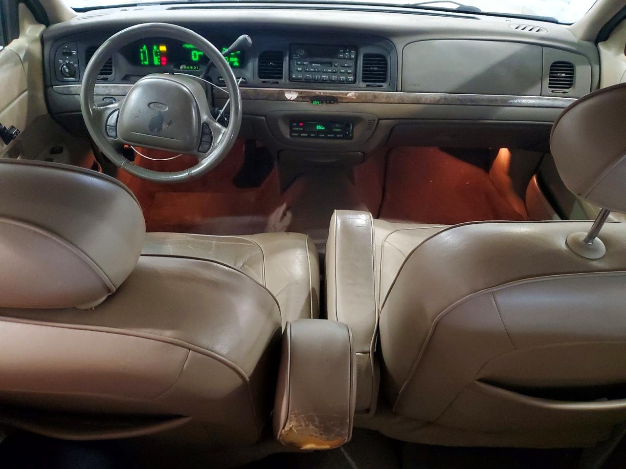 2000 FORD CROWN VICTORIA LX photo 15