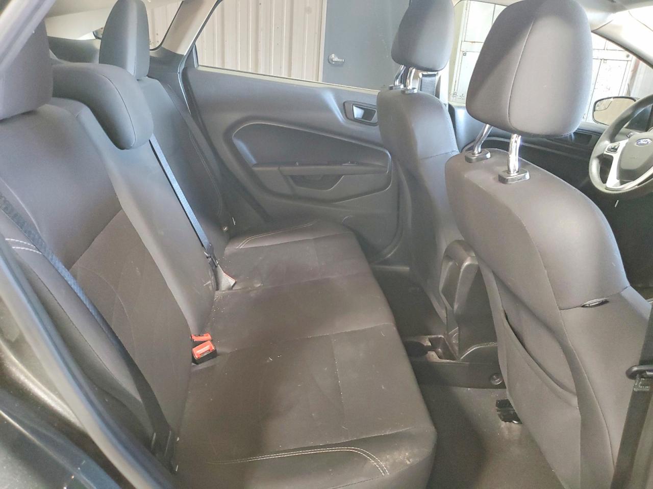 2019 FORD FIESTA SE photo 28