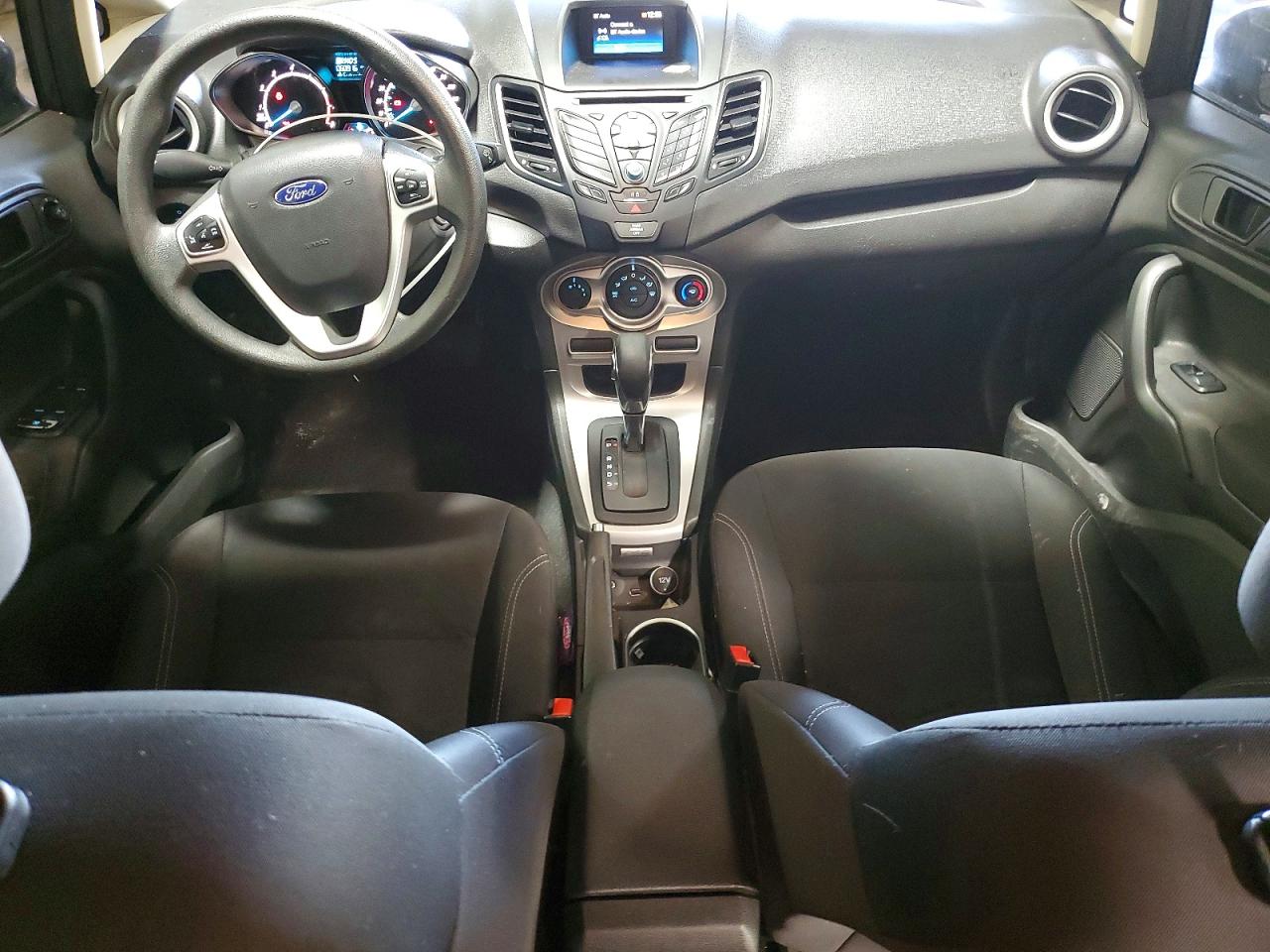 2019 FORD FIESTA SE photo 22