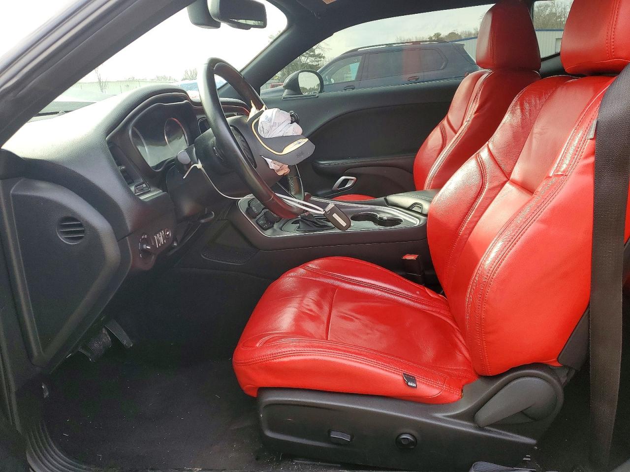 2016 DODGE CHALLENGER SXT photo 7