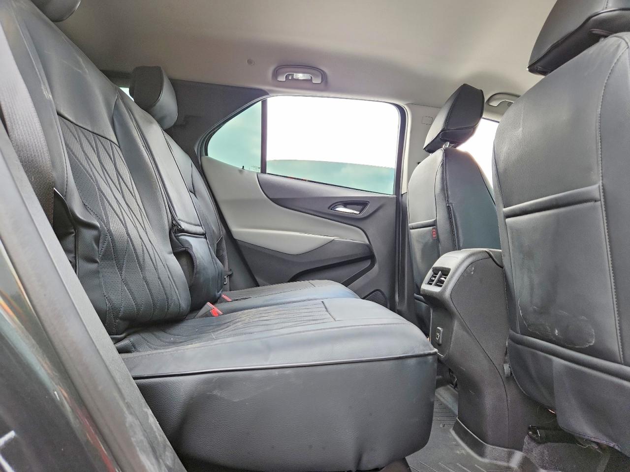 2020 CHEVROLET EQUINOX LT photo 19