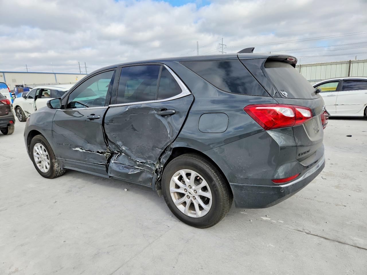 2020 CHEVROLET EQUINOX LT photo 3