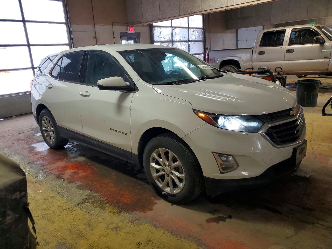 2018 CHEVROLET EQUINOX LT photo 4