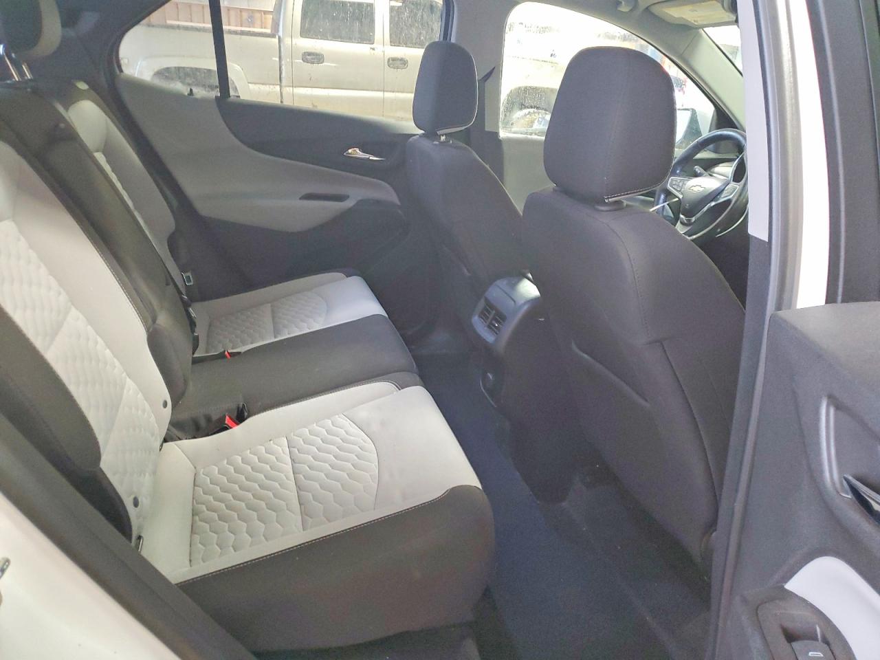 2018 CHEVROLET EQUINOX LT photo 11