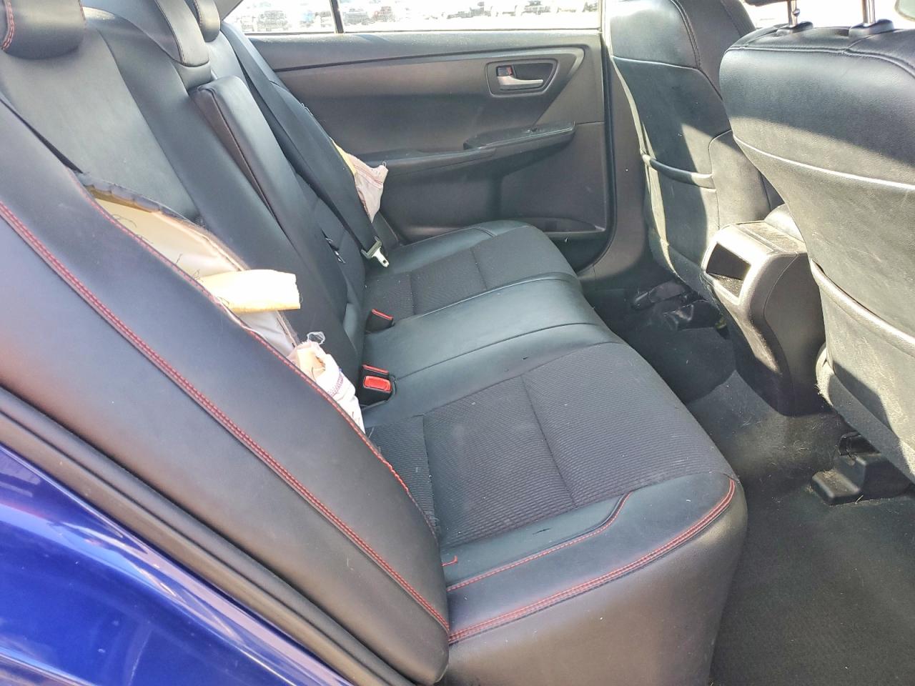2016 TOYOTA CAMRY SE photo 10