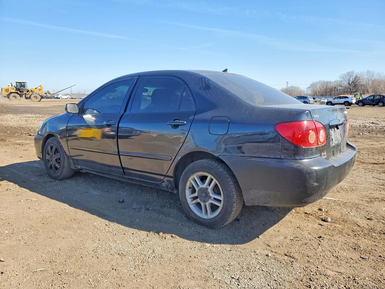 2005 TOYOTA COROLLA LE photo 3