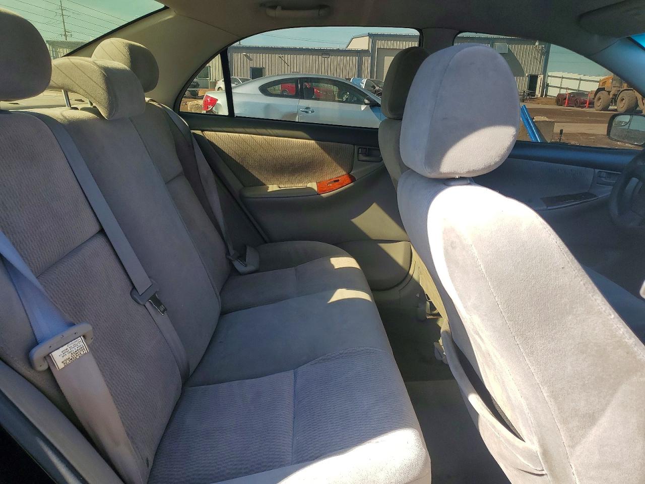 2005 TOYOTA COROLLA LE photo 19