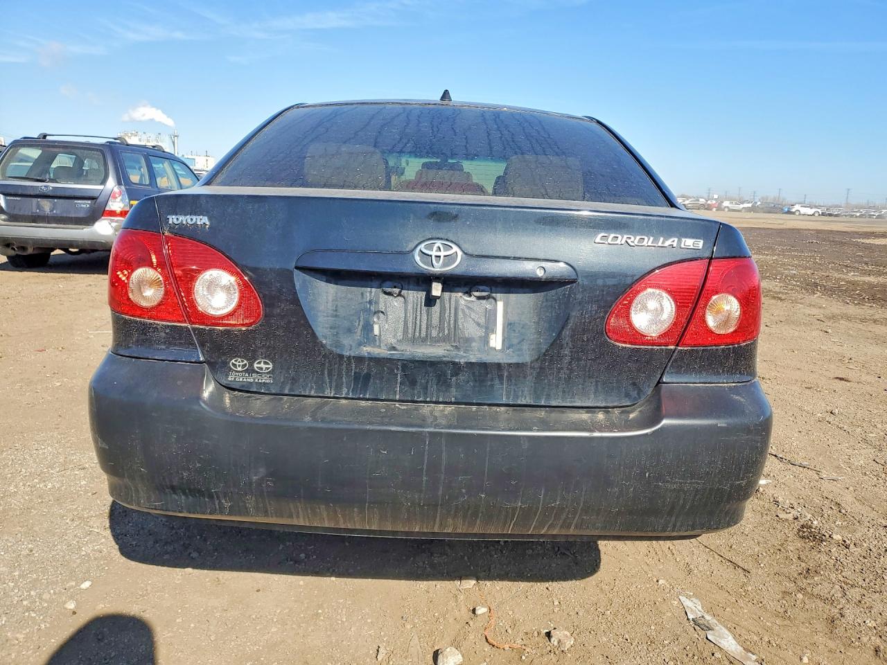 2005 TOYOTA COROLLA LE photo 11