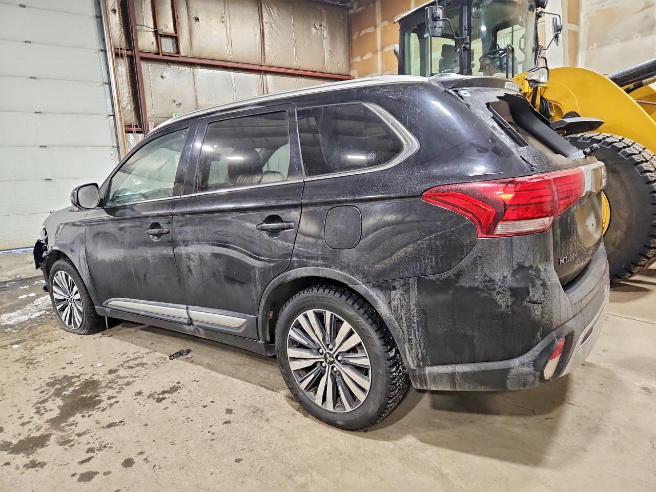 2019 MITSUBISHI OUTLANDER SE photo 4