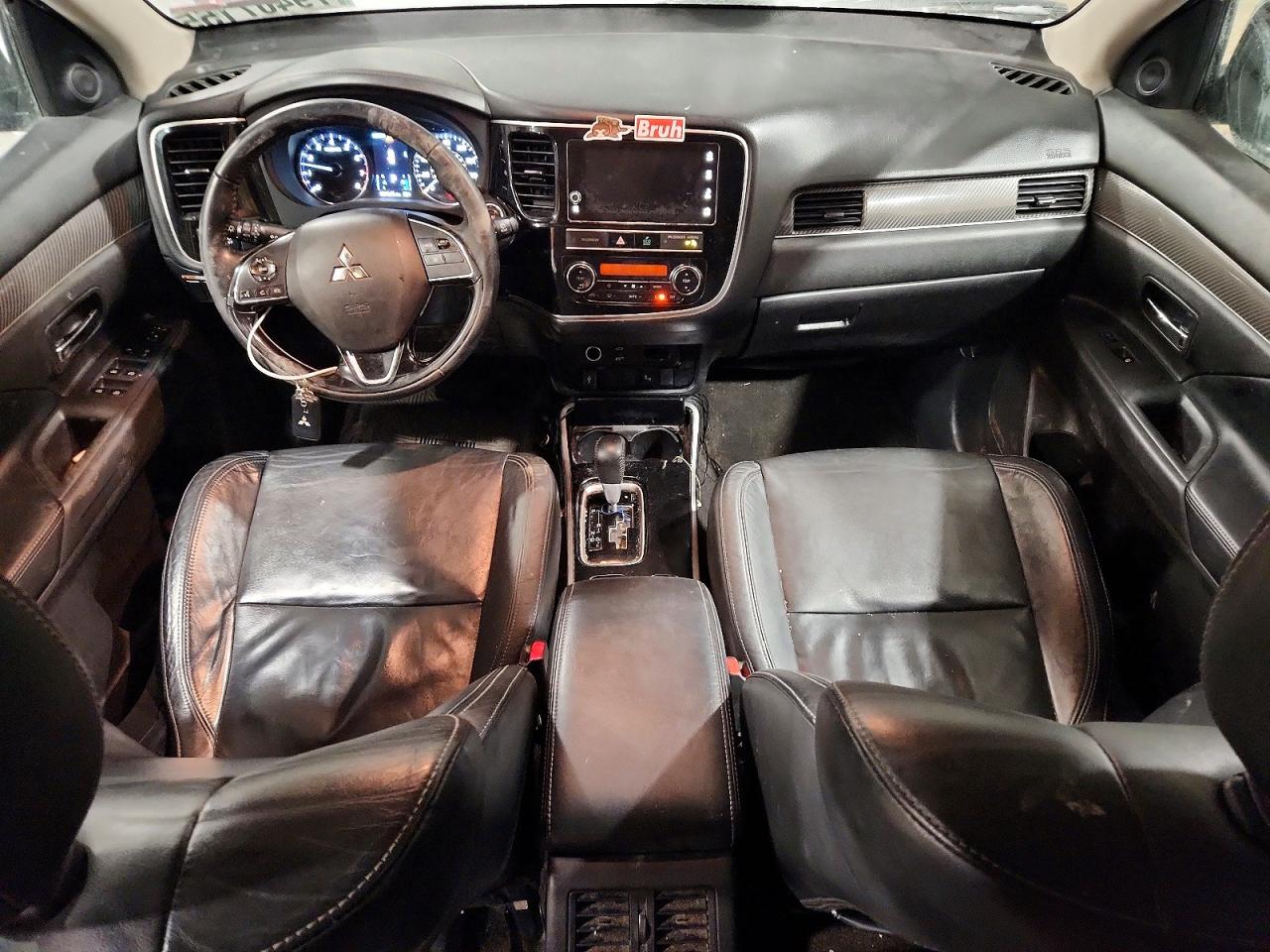 2019 MITSUBISHI OUTLANDER SE photo 22